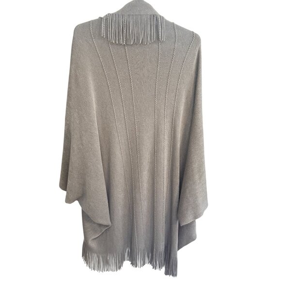 Layers By Lizden Poncho Womens Plus Gray Acrylic Fringe Trim Open Front - Picture 2 of 5